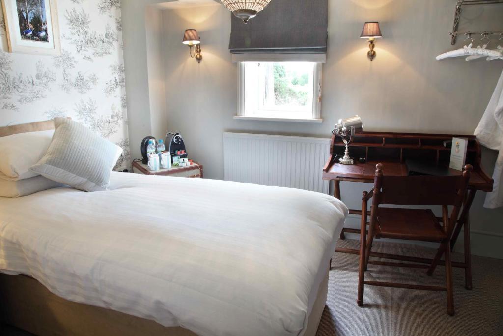 Flower Pot Hotel Sunbury-on-Thames Zimmer foto
